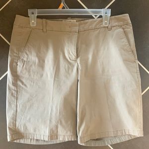 J crew Woman’s Bermuda Short, Size 8, Khaki,
